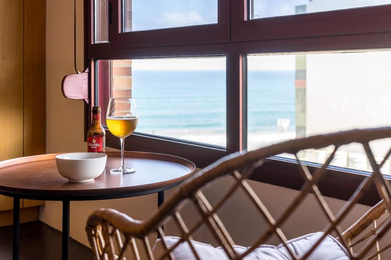 Luxury Holiday Home In Canteras Beachfront Лас Палмас де Гран Канария Екстериор снимка